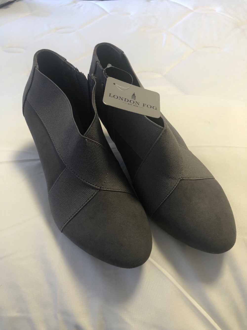 LONDON FOG NWT Women’s Bobbie heel ankle bootsHeel 3” height